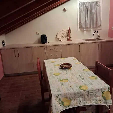 Chaido's Attic Appartement