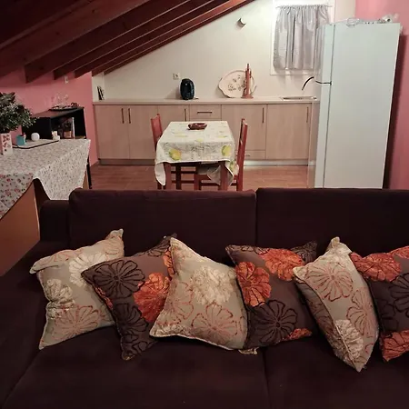 Chaido's Attic Appartement