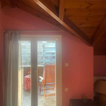 Chaido's Attic Appartement *